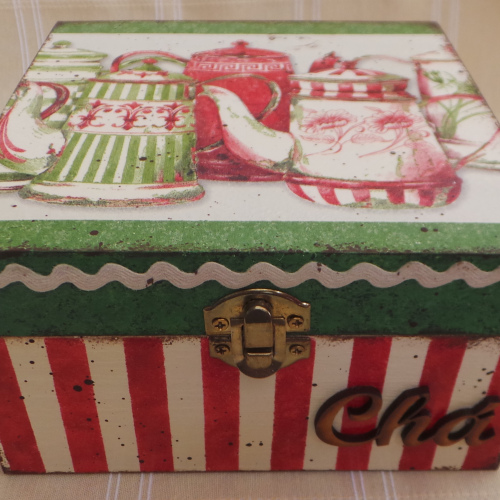 Caixa de chá tradicional / Traditional tea box